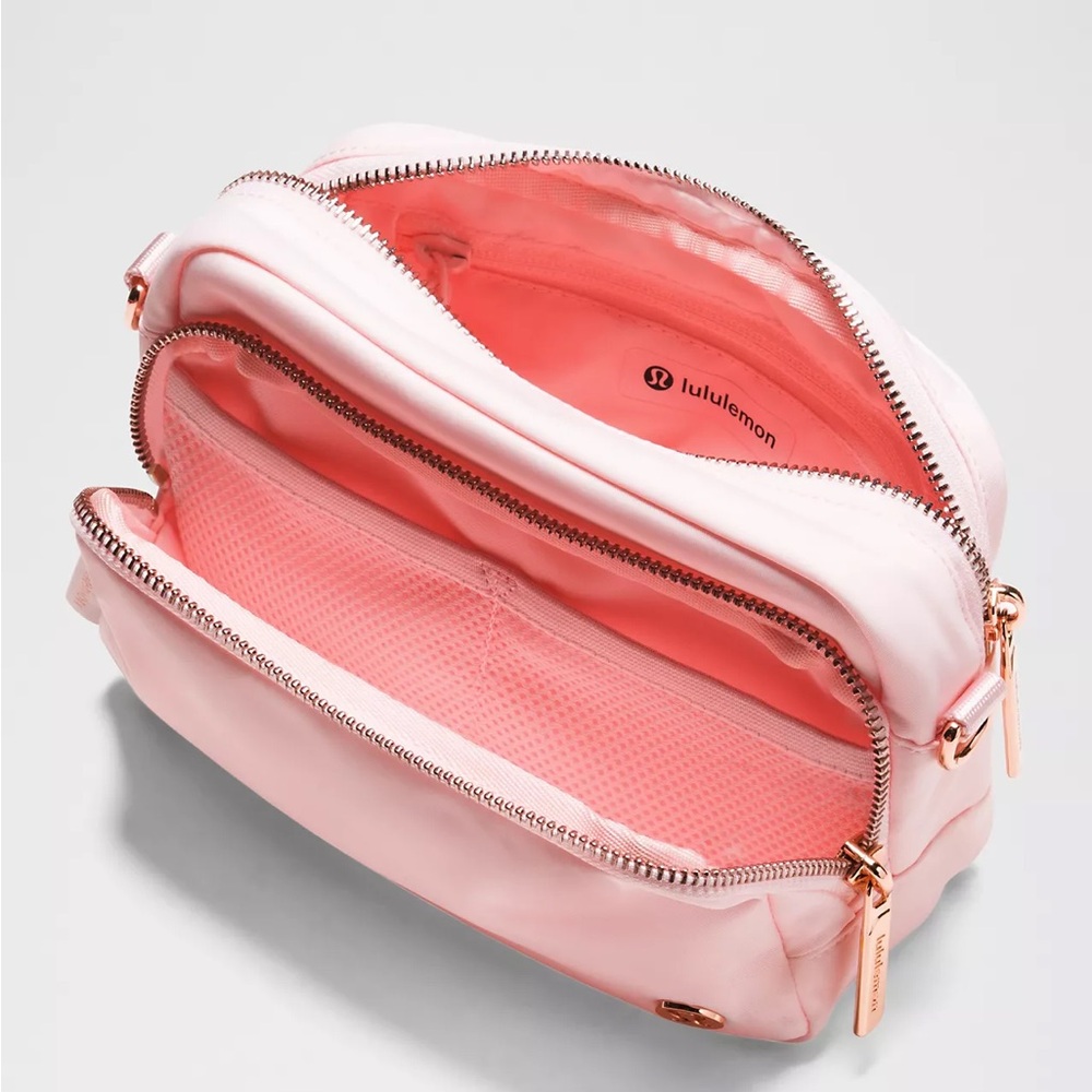 Lululemon Everywhere Crossbody Bag 2L Metal Hardware- Pink Pearl/Rose Gold - Picture 4 of 4
